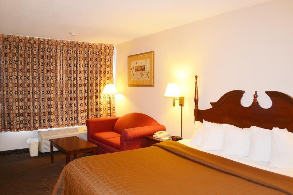 Quality Inn Suwanee I-85 Extérieur photo